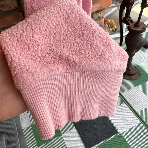 Denim & Co fleece like top with ribbed cuffs and hem like a sweatshirt. Size 3XP - Picture 7 of 8